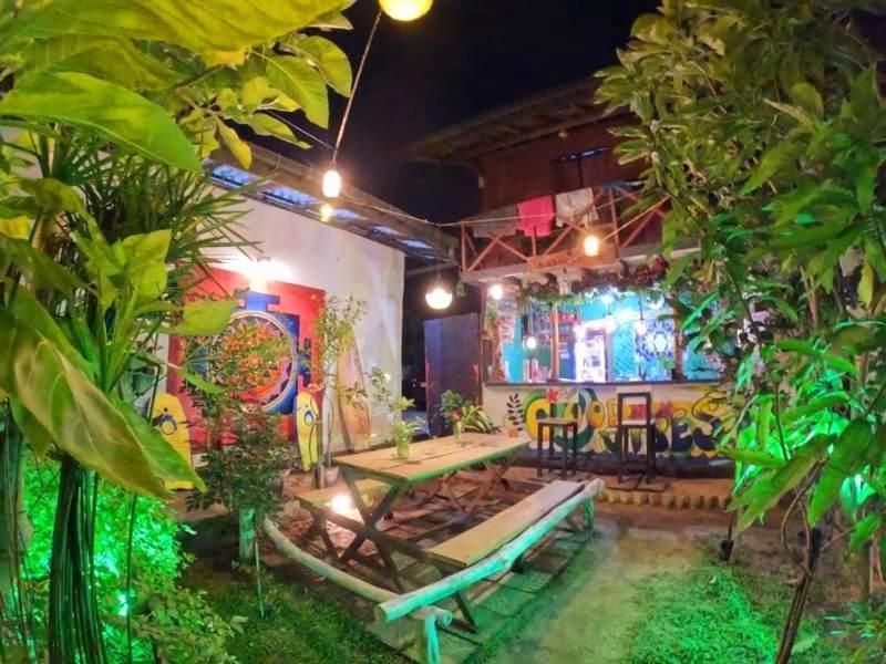 Lala's Place Хостел Boossa