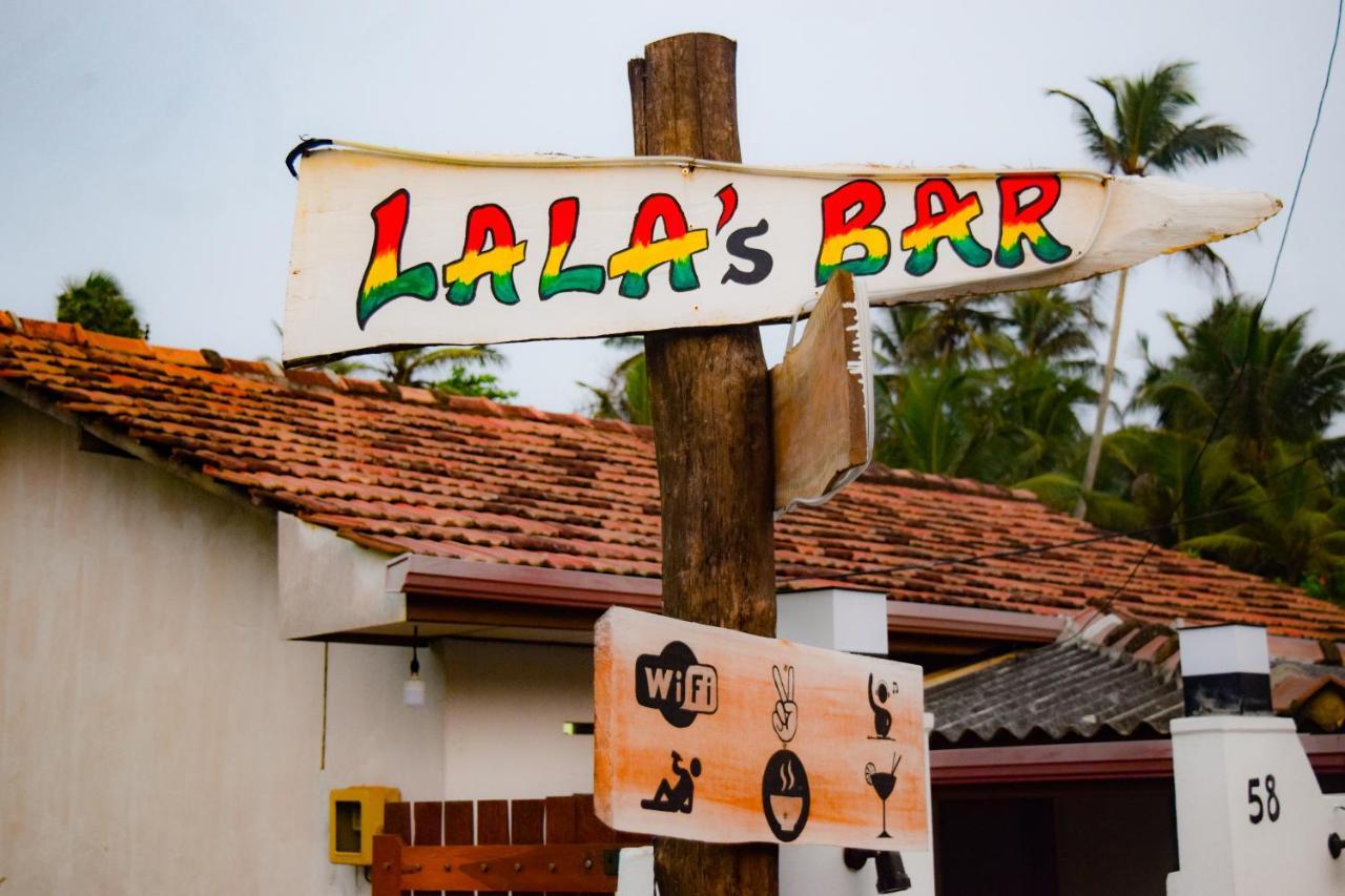 Хостел Lala's Place Boossa